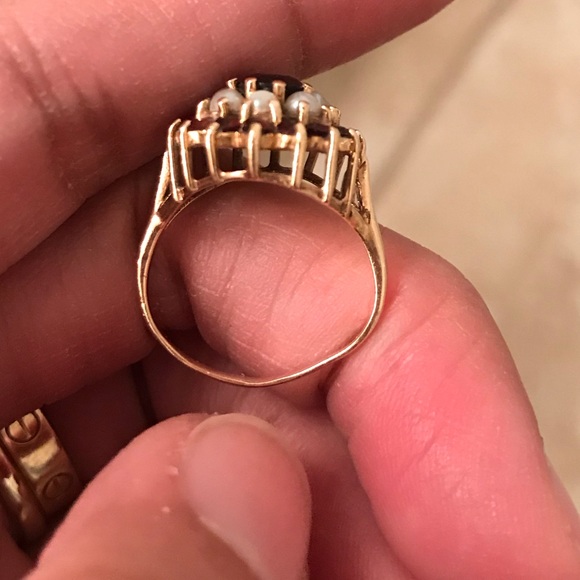 Genuine Garnets and pearls ring - Picture 2 of 7